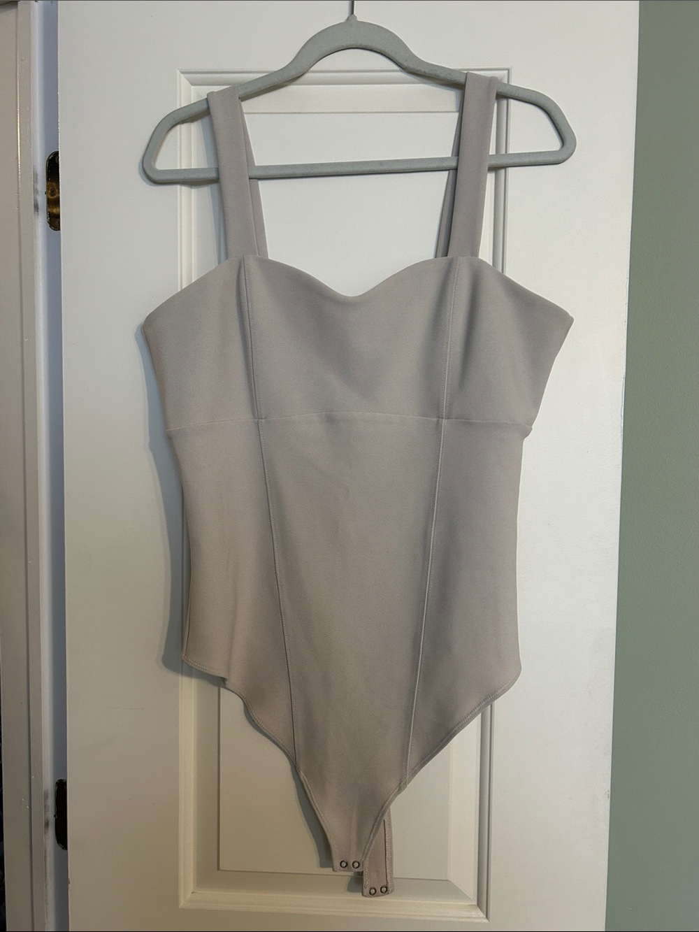 Women's Structured Sweetheart Bodysuit in Light Gray / Stone XL